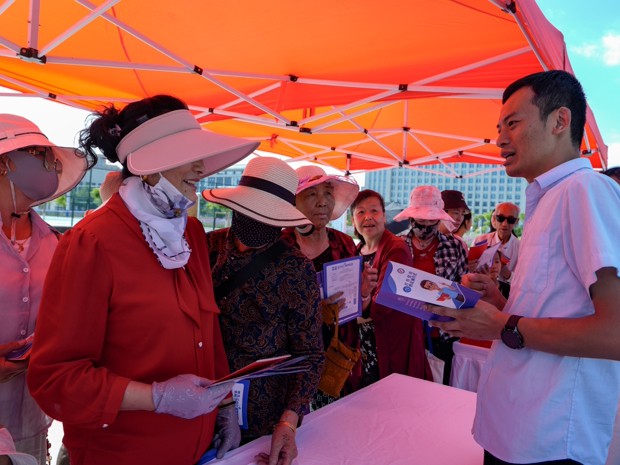 兰州新区客户端 | 兰州新区开展《信访工作条例》暨信访工作法治化主题宣传活动